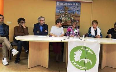 Gerretarako probak egiteari uzteko eskatuz, protesta