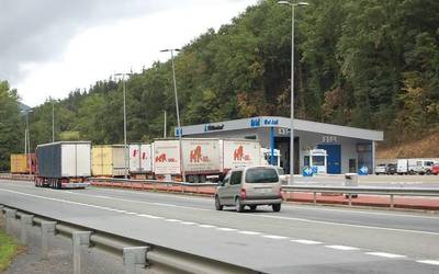 Donezteben IATko azterketa lerro berri baten irekiera baimendu du Gobernuak