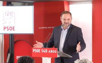 PSOEk EH Bilduren abstentzioa onartuko luke Chiviteren presidentetza lortzeko, ez ordea, negoziaketa Asiron alkate izendatzeko