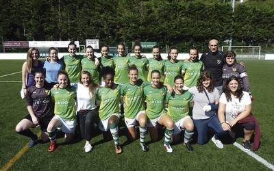 Kiroltasunaren saria irabazi du Beti Gazteko emakumeen futbol taldeak
