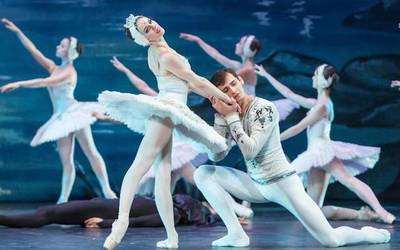 San Petersburgoko Balletak maisu eskolak emango ditu dantza kontserbatorioan