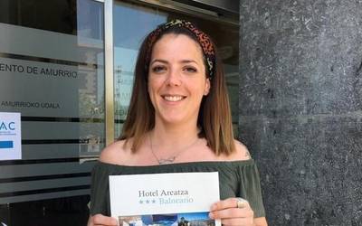 Tania Fernandez Gonzalezek irabazi du "Eskatu Euskaraz eta Saria Irabazi" kanpainako zozketa