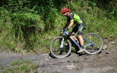 Iñaki Isasi podiumera igo zen Amurrio BTT Erronkan