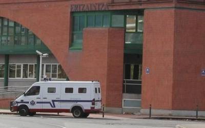 Urduñar bat eta Amurrioar bat atxilotu ditu Ertzaintzak operazio berean eta 221 gramo kokaina antzeman dizkiete