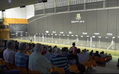 Gernikako Grand Slameko finalaurrekoak jokatuko dituzte gaur Goikoetxeak eta Lopezek