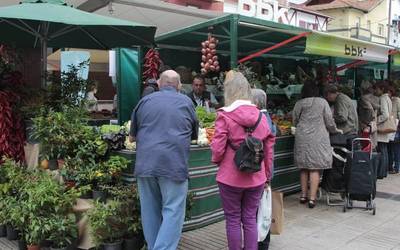 Lehiaketa bako San Lorentzo merkatu zabala egingo dute Algortan