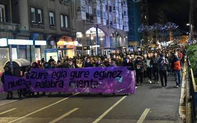 Gizon bat atxilotu dute emakume bati erasotzeagatik
