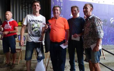 Andramaixetako bola-txapelketak zale asko elkartu ditu