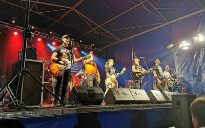 Folk, pop eta rock doinuak The Potes taldearen eskutik