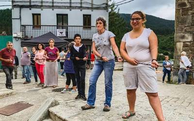 [ARGAZKI GALERIA] Arrazolako Andra Mari jaiak ospatu dituzte