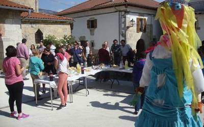 Festei eskainitako asteburua Satrustegin