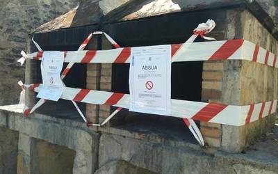 Arteko landako parrillak itxi dituzte, konpondu egin behar direlako
