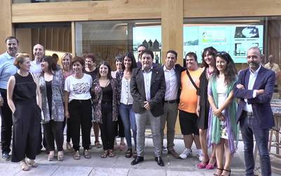 Turismo bulego berria inauguratu dute