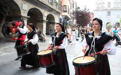 Koroatze Jaiek ekintza mota anitzak eraman dituzte kaleetara