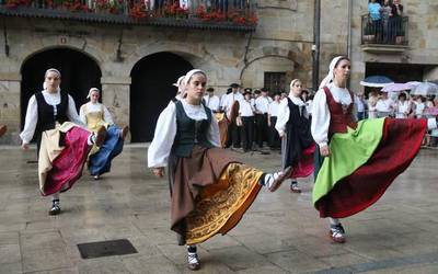 Kabalkadan parte hartuko du Oinarinek, Aiherran