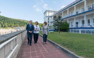 Lehendakariak Gorlizko ospitalea bisitatu du haren ehungarren urtemugan