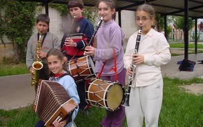 Doneztebeko musika eskolan izena emateko epea irailaren 13ra arte zabalik