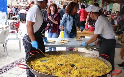 Paella erraldoia, Gatzagako Andramaixetan