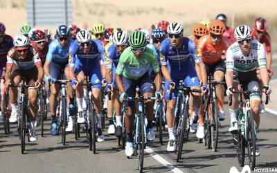 Oraindik Vueltan garaipena lortu ahal dela uste du Movistar Team taldeak