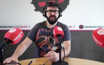 Angel Erro: "Txakurrei pertsonen izenak jartzea harrigarri egiten zait"