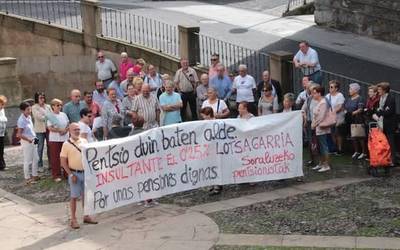 “Berdin dio nork gobernatu, guk pentsioak defendatu”