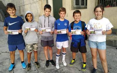 Beningo kaleko umeen aldeko zozketa abiatu du Gazteak eta Garapenak taldeak
