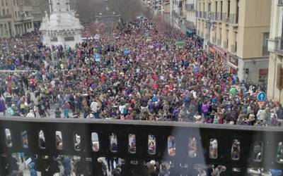 Elkarretaratze feminista gaur gauean, Iruñean