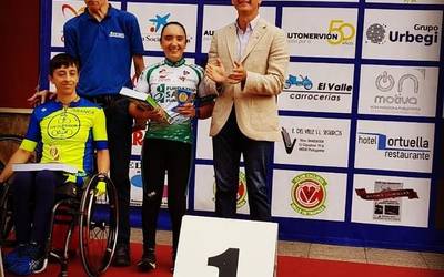 Jone Basterra garaile Euskadiko Handbike Txapelketako erlojupekoan