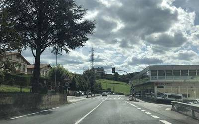 Autobus geltokietan aldaketak izango dira zapatuan, karting eta minimotard erakustaldia tarteko