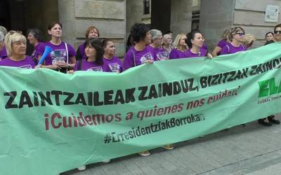 Ordizian bildu dira Gipuzkoako erresidentziako langileak, lan baldintza duinak aldarrikatzeko