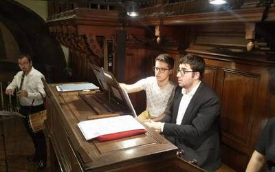 Oscar Candedo organistak eta Easo Araoz abesbatzak itxiko dute Organo Erromantikoaren XX. Zikloa