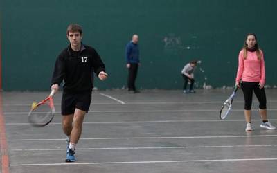 Frontenis txapelketa mistoaren izen-ematea zabalik dago
