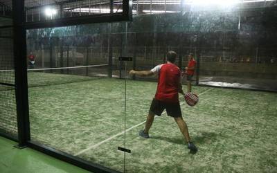 Santamasetako padel txapelketako izen ematea zabalik