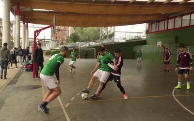 Eman diote hasiera Beasaingo Areto Futbol txapelketari