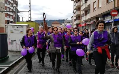 Emakumeen aurkako bortizkeria identifikatzeko berbaldia, hilaren 26an, Berrizko Kultur Etxean