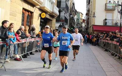 Irudietan: Aiarrak eta oriotarrak Zarauzko Bikote Mistoen Krosean