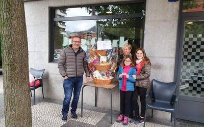 Maixabel Arangurenek irabazi du Azpeitiko Slalomeko produktuen saskia