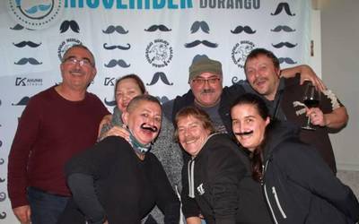 'Movember' ekimenagaz 2.304 euro batu dituzte Durangon, minbiziaren aurka egiteko