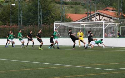 Urteko lehen partidak jokatuko dituzte eskualdeko zenbait futbol taldek