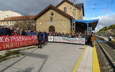 Protestak Tafallan, Altsasun eta Castejonen, RENFEk txarteldegiak itxi eta gero