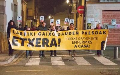 Orain Jon Gurutz lan-taldeak manifestazioa egin zuen