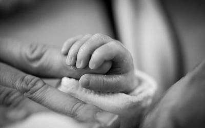 Seme-alabak izan edo adoptatzeagatik, 400 euroko diru-laguntza eskainiko du Zornotzako Udalak