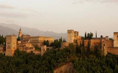 Andaluziara bidaia antolatu du Beheko Plaza elkarteak