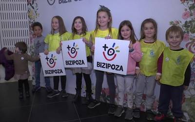 "Bizipozaren birusa" hedatzeko gertu agertu dira Bergaran