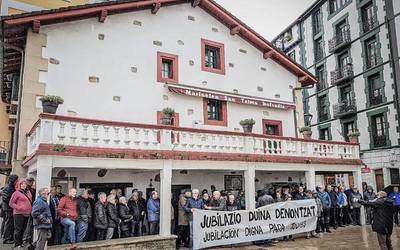 Pentsiodunek manifestazioa egingo dute asteazken gauean, greba egunaren atarian