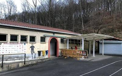Aho batez onartu du udalbatzarrak aldagelen proiektua