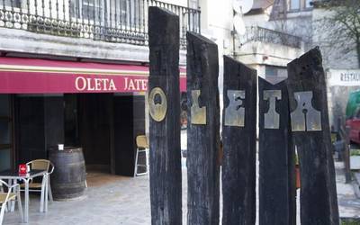 Oleta jatetxean lapurtu dute gaur gauean