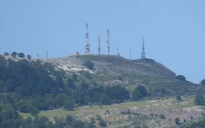 Telebista-antena birsintonizatu beharko da