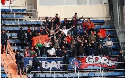 Osasuna-Real Madrid neurketa klubeko egun erdia izendatzearen aurka azaldu da Indar Gorri taldea