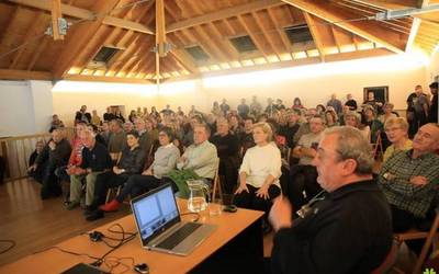 Burdinolei buruzko hitzaldiak jakinmina sortu du Goizuetan